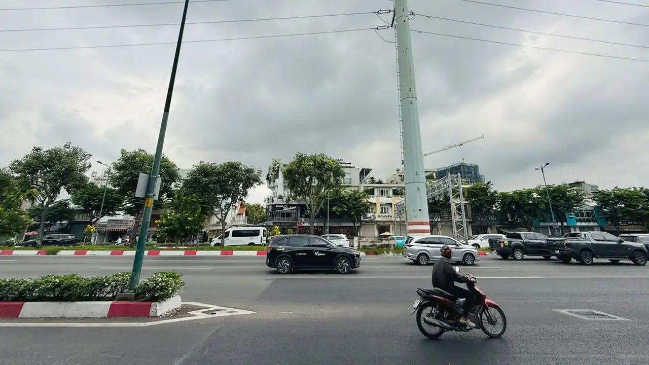 أماكن ترقب العواصف الرعدية في مدينة هو تشي منه وجنوب فيتنام 14 أبريل